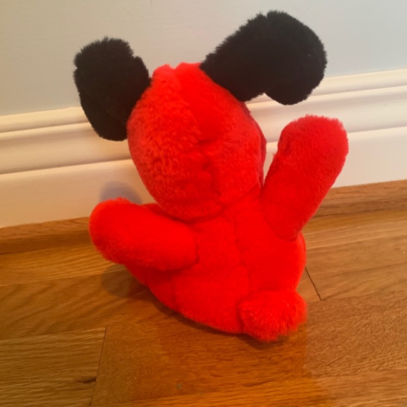 Red dog - Picture 2 of 3